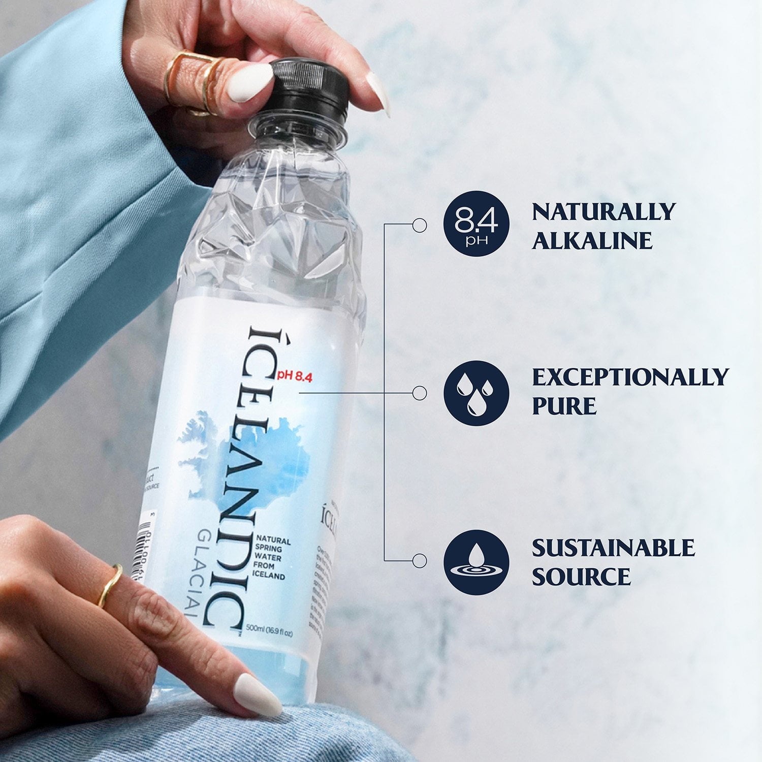 아이슬란딕 글래셜 알칼라인 워터 11.1 fl. oz × 30 – 휴대용 소형 알칼리 생수