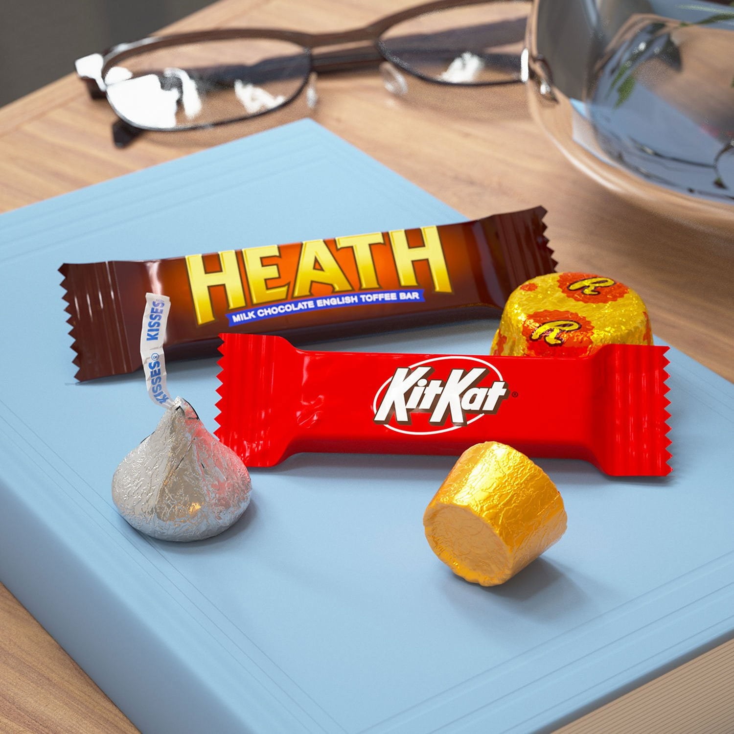 허쉬(HERSHEY'S) 미니즈 버라이어티팩 초콜릿 캔디 220개 — 소형 인기 초콜릿 모음