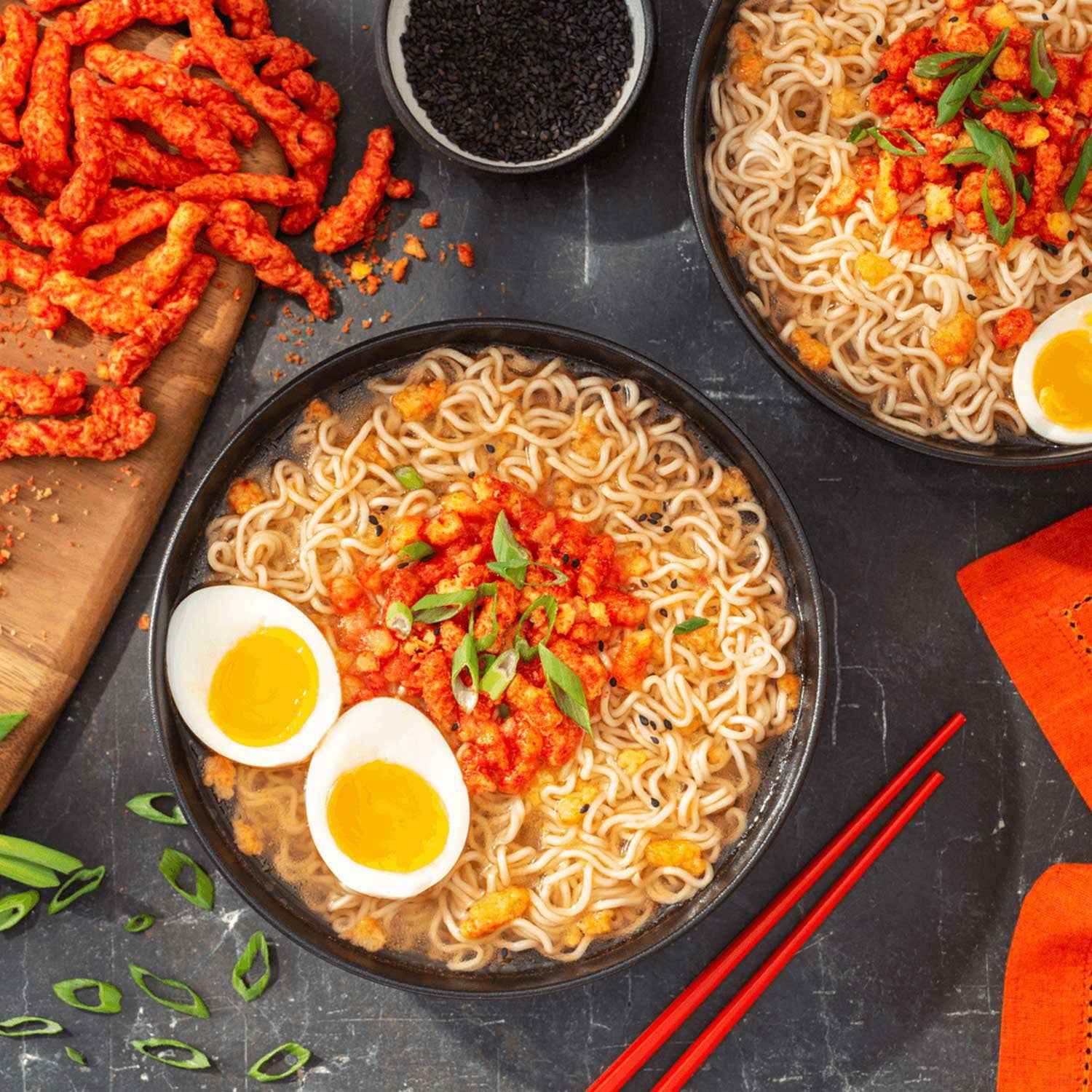 치토스 플라밍 핫 딜 피클 스낵 – 17.35oz