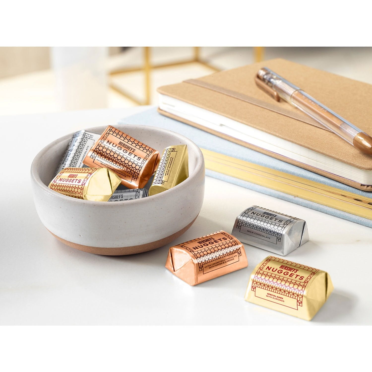 허쉬(HERSHEY'S) 너깃츠 어소티드 초콜릿 캔디 145개 — 아몬드·밀크·크림 믹스