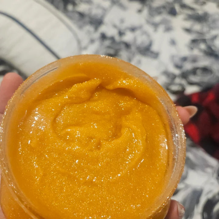 Tree Hut Body Scrub - Golden Vanilla - 18oz