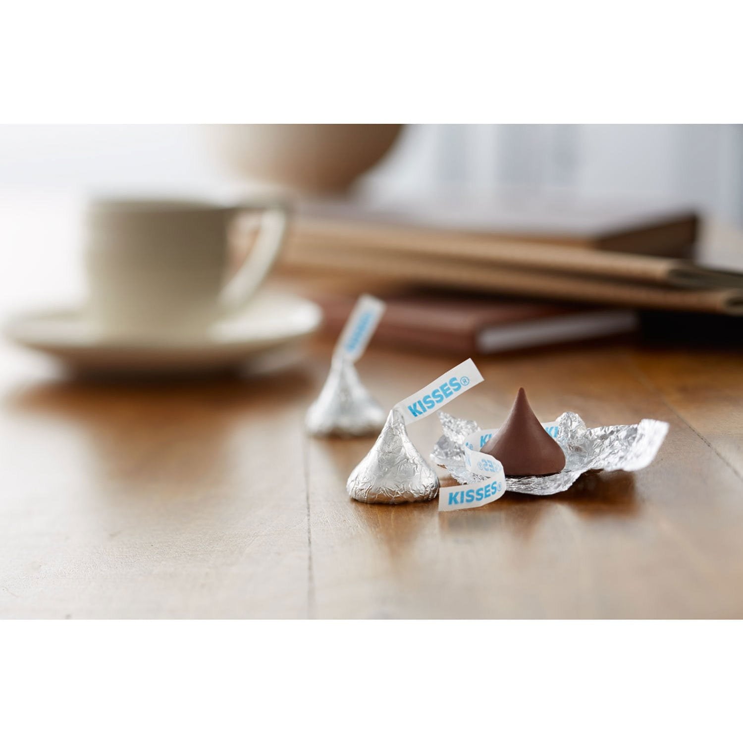 허쉬(HERSHEY'S) 키세스 밀크 초콜릿 캔디 330개 — 대용량 키세스 파우치